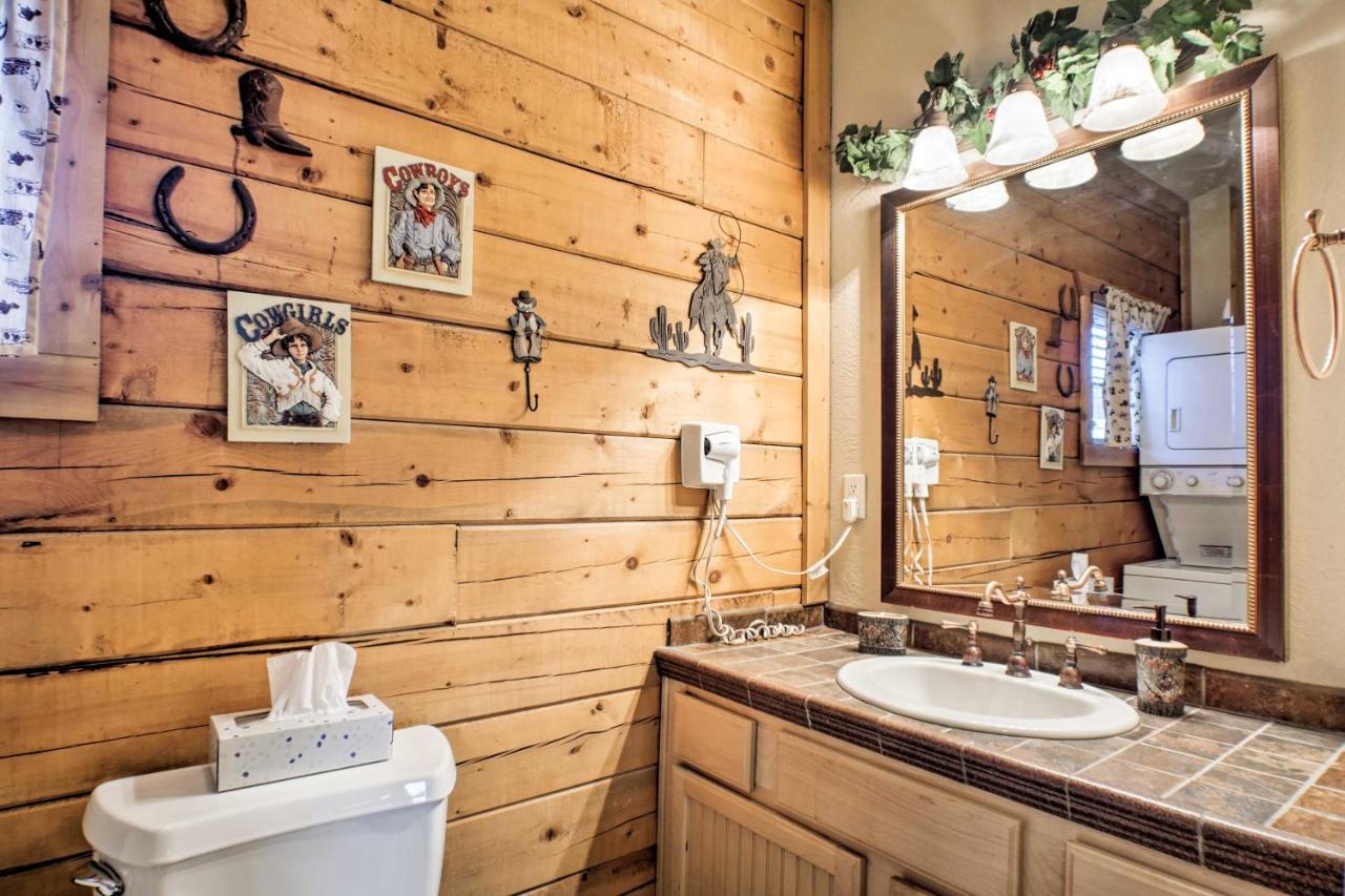 Cabin-Style Studio Right Off The Branson Strip!公寓 外观 照片