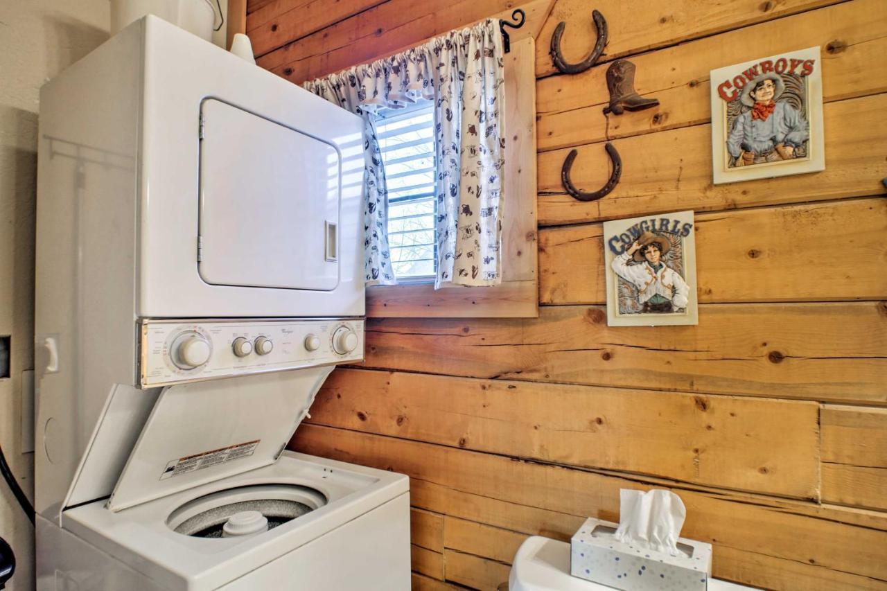 Cabin-Style Studio Right Off The Branson Strip!公寓 外观 照片