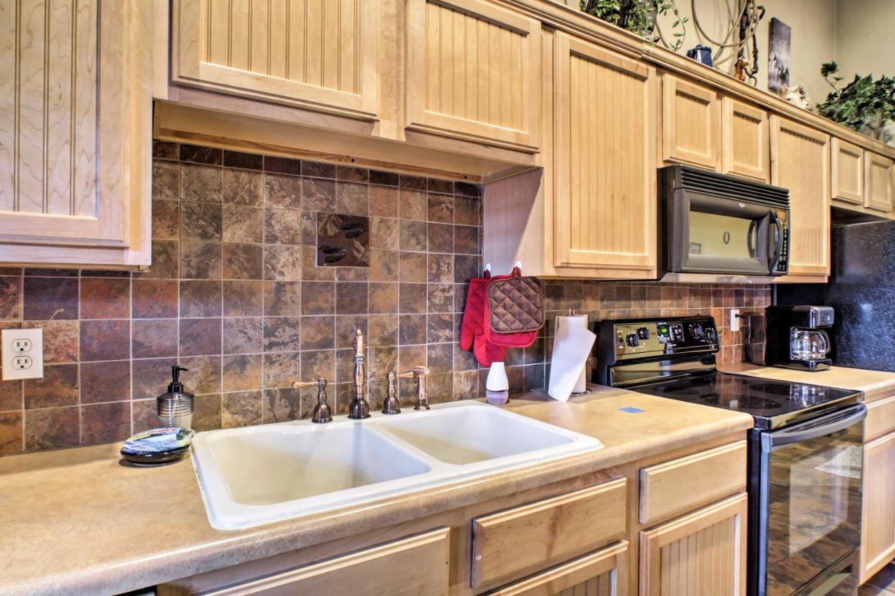Cabin-Style Studio Right Off The Branson Strip!公寓 外观 照片